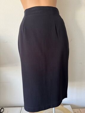 EILEEN FISHER Classic Black Pencil Skirt - Women's Professional Staple